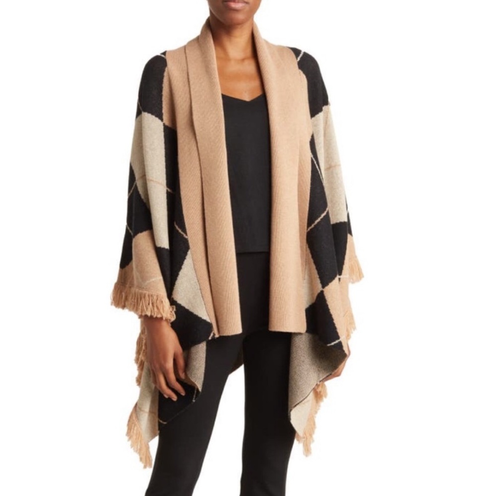 L'AGENCE Beige and Black Geometric Sweater